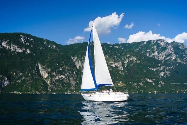 Sailing Experience on Lake Como with Private Skipper