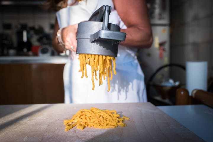 Private Cooking Class at a Cesarina's Home in Reggio Calabria