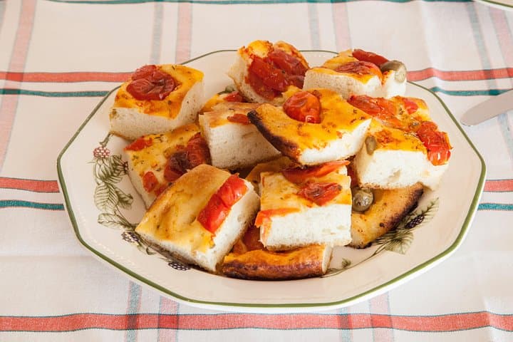 Dining Experience at a local's Home in Castellabate with Show Cooking