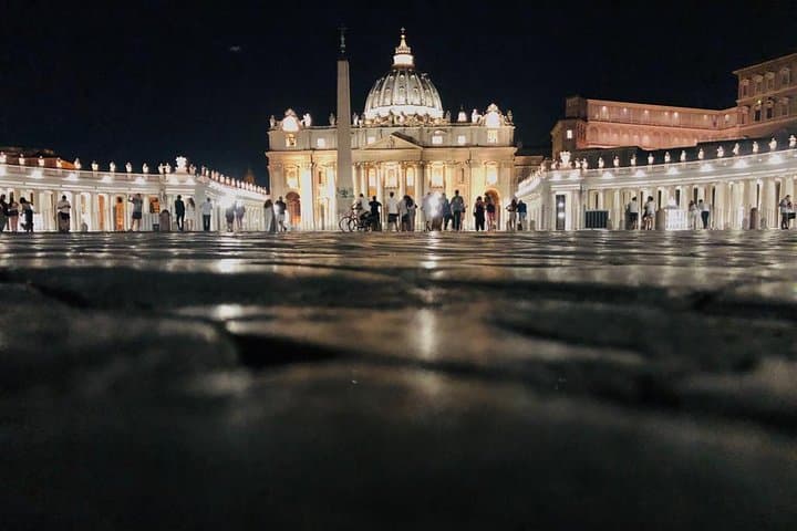 Night visit of the Vatican City from St. Peter's Basilica.