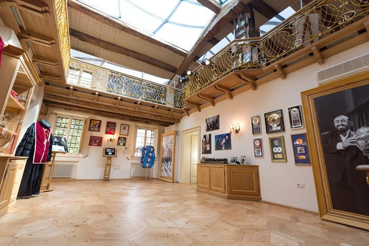 Skip the Line: Pavarotti Museum - Official Ticket + Audioguide