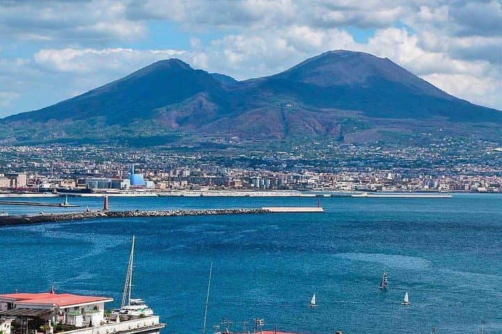 Private transfer Naples to Ravello or Ravello to Naples