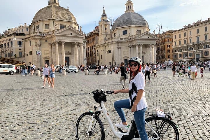 The twin churches in Piazza del Popolo!