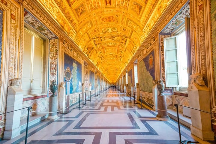 Vip Super Early Vatican and Sistine Chapel Tour