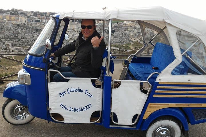 Jump aboard the Ape Calessino, for a Unique Tour !!!