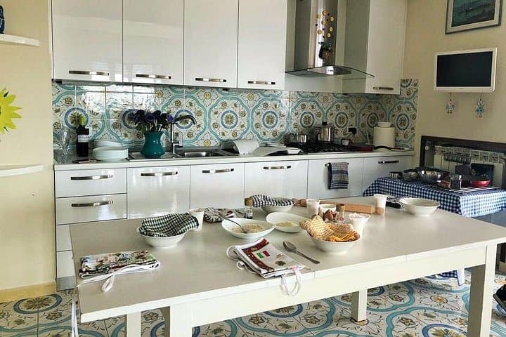 The Ultimate Neapolitan Cooking Class with Local