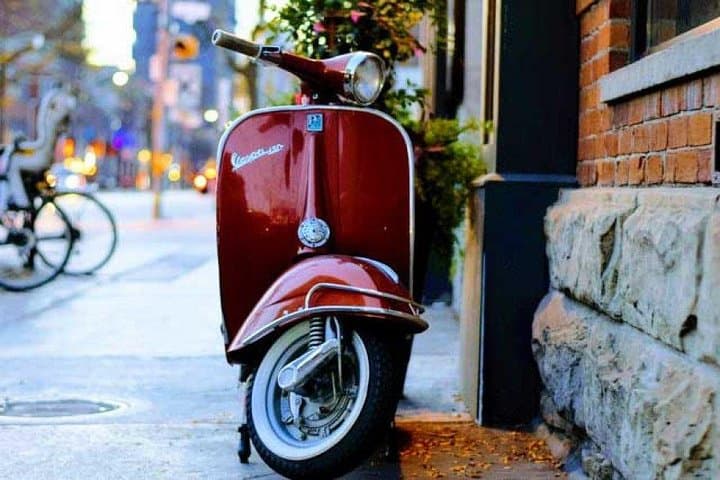 Vespa Motorcycle rental in Florence
