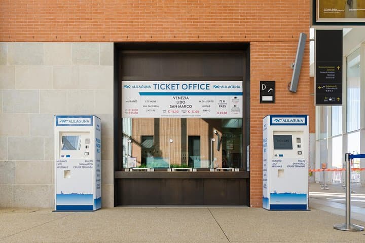 Alilaguna Ticket office at the Marco Polo airport dockyard