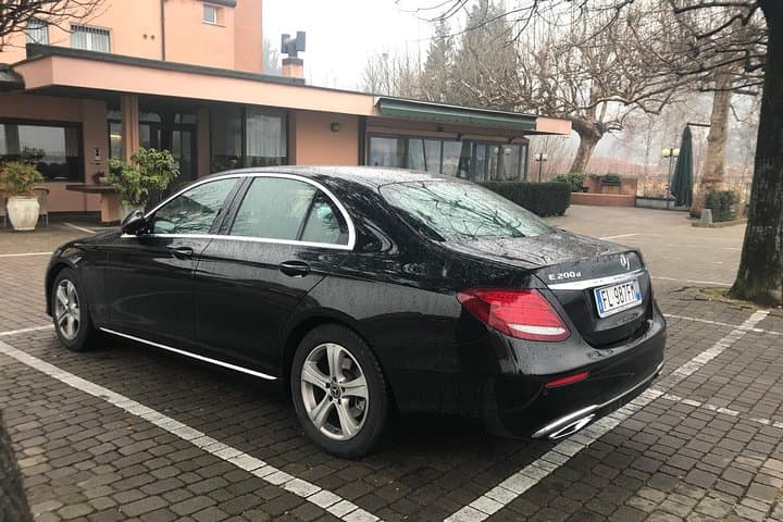 MALPENSA - MILANO airport transfer - PRIVATE CAR 1-3 pax