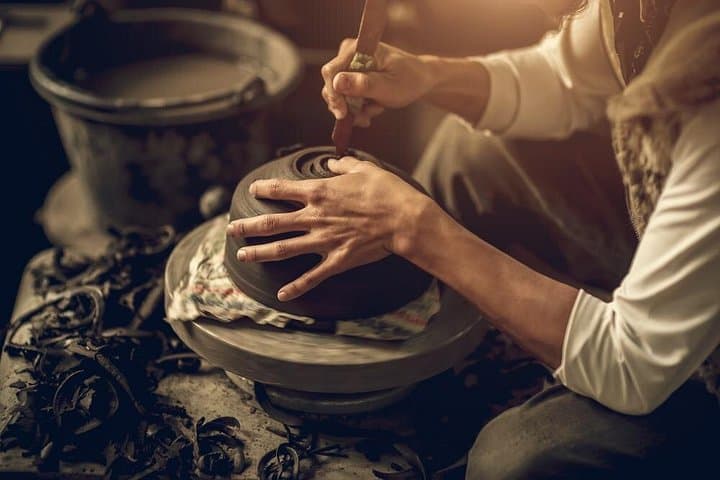Typical Pottery Experience with local Artisans in Catania