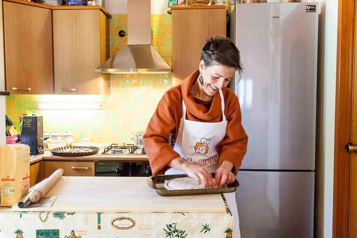 Cesarine: Home Cooking Class & Meal with a Local in Bari