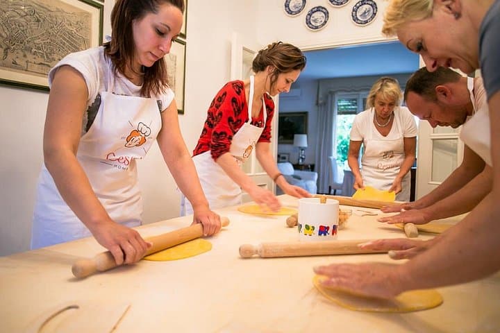 Ischia: Pasta & Tiramisu Class in a Local Home by Cesarine