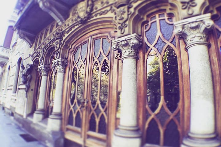 Turin, Art Nouveau walking tour and coffee break