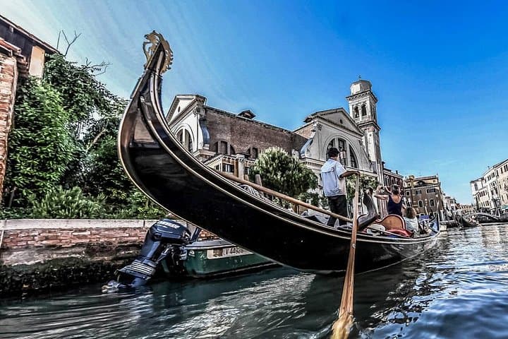 30-min Private Gondola Ride for up to 5 people