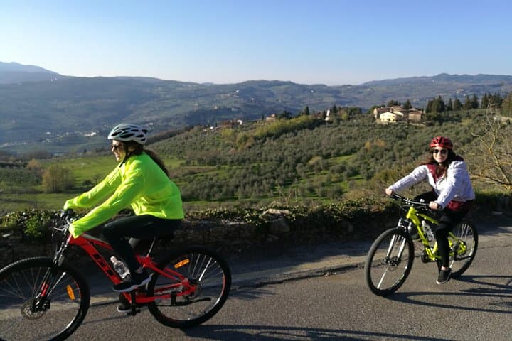 Escape Florence Crowds Local Tuscany Life E-Bike Max 4 Only