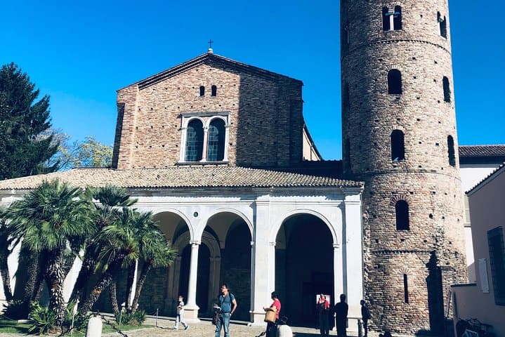 Dante's Ravenna: A Self-Guided Audio Tour