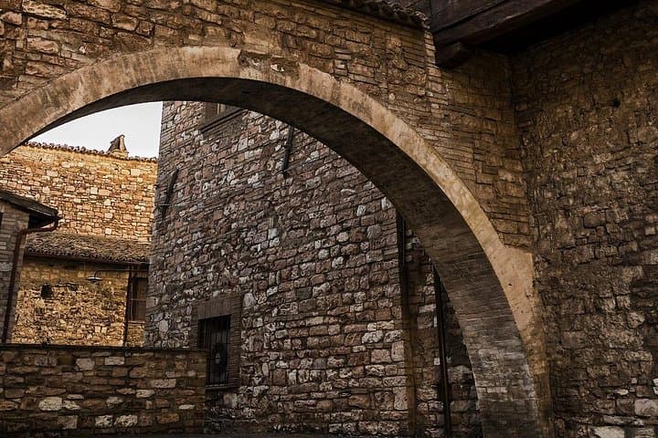 Spello Private Walking Tour with an Official Guide