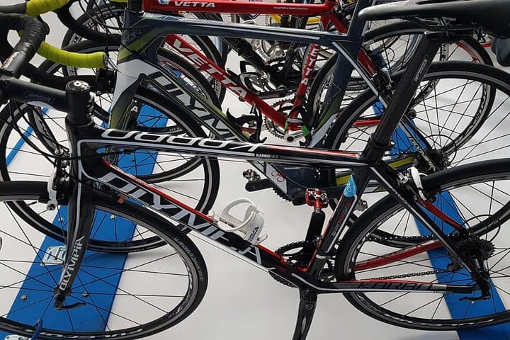 Rent road bike
