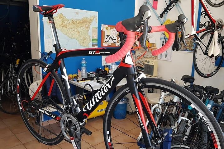 Rent road bike