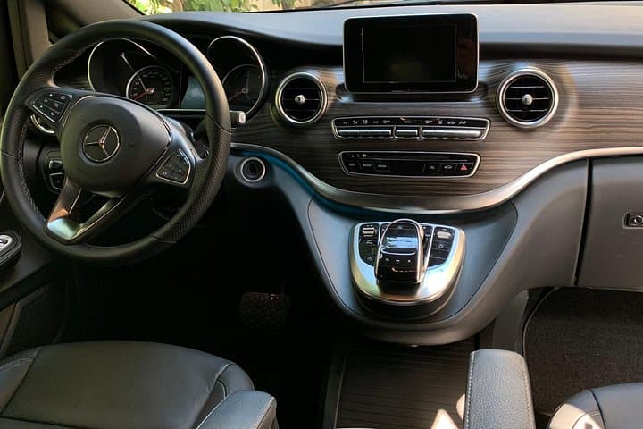 PRIVATE DRIVER NAPLES AIRPORT TO SORRENTO