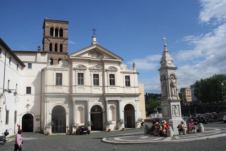 Trastevere and Jewish Ghetto Private Guided Walking Tour with Artichokes
