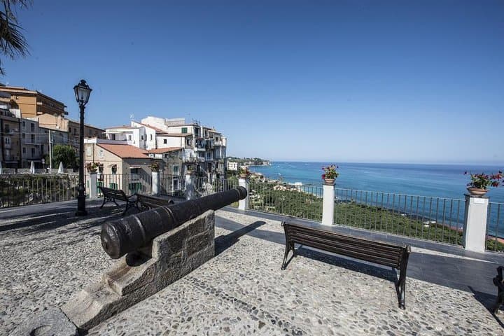 Walking tour in Tropea