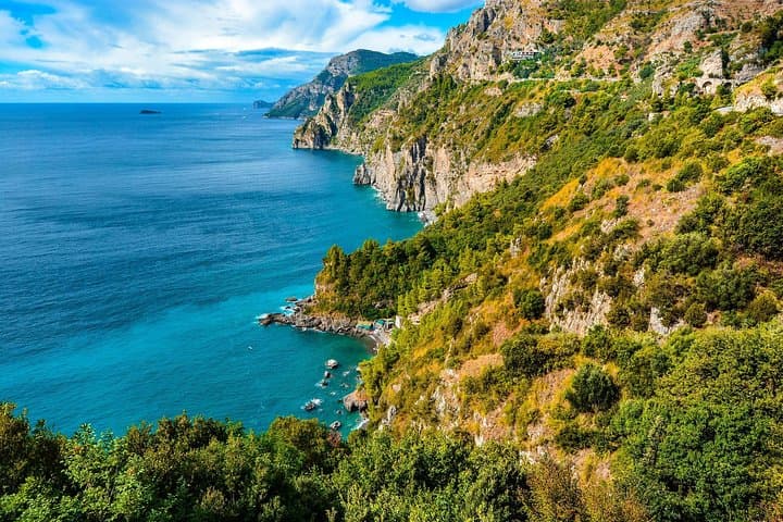 Sorrento to Amalfi Private Transfer with 2 Hours of Sightseeing