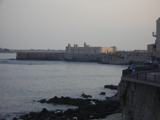 Ortigia Transfer taxi @WalkAroundSicily