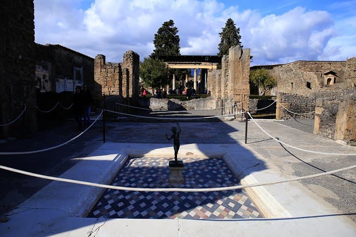 Skip-the-Line Half-Day Private Tour Ancient Pompeii Highlights with Native Guide
