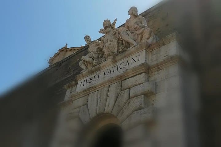 Skip-The-Line Tour: Vatican Museum & Sistine Chapel