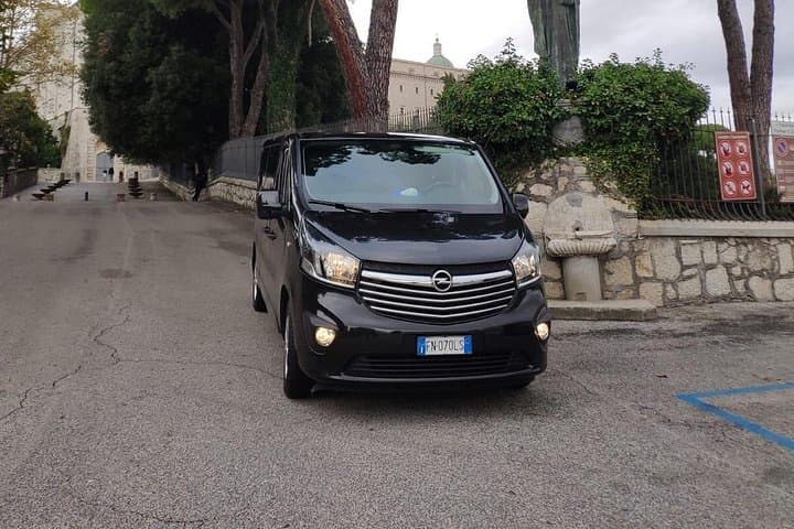 Private Arrival Transfer: Rome Ciampino Airport to Hotel