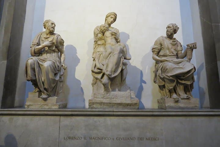 Private Medici Chapels and San Lorenzo Square Guided Visit