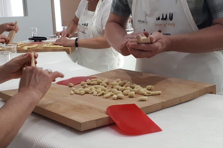 Taormina Pasta Cooking Class and Lunch