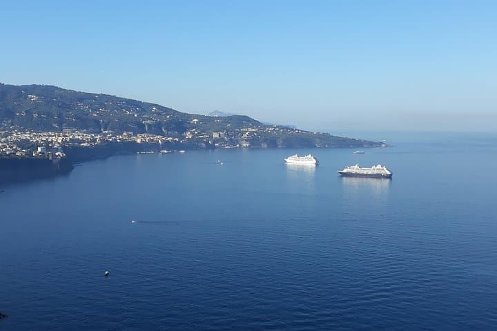 Transfer from Sorrento to Naples or vice versa
