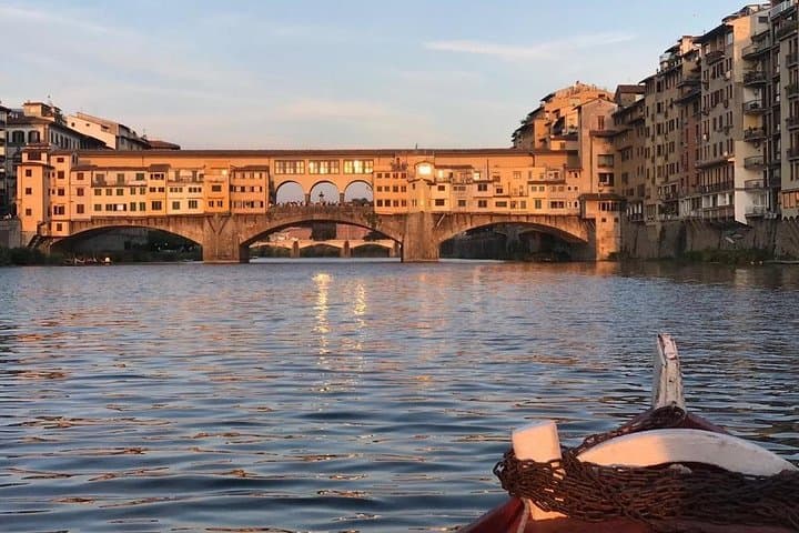 VIP Florence Private Sunset Boat Tour with Prosecco