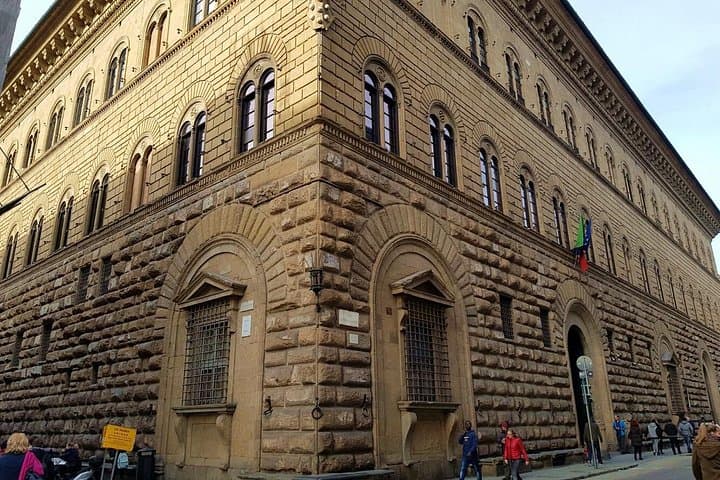 Private Medici Walking Tour – Discover Florence’s Royal Past