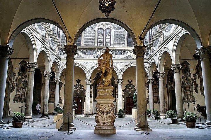 Private Medici Walking Tour – Discover Florence’s Royal Past