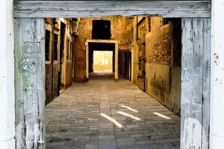 Private Walking Tour of Venice and Gondola Ride