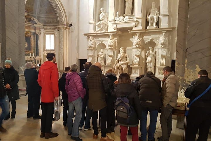 Private Rome City Tour by Luxury Vehicle: Professional Chauffeur