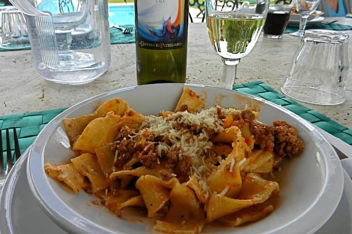 4 days,all inclusive Cooking holiday and tours, in Tuscany