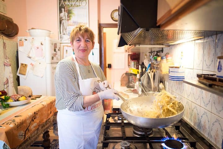 Private cooking class with lunch or dinner in Taormina