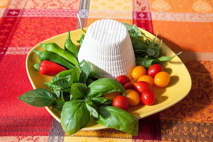 Sorrento: Make Pasta and Tiramisu with a Local by Cesarine