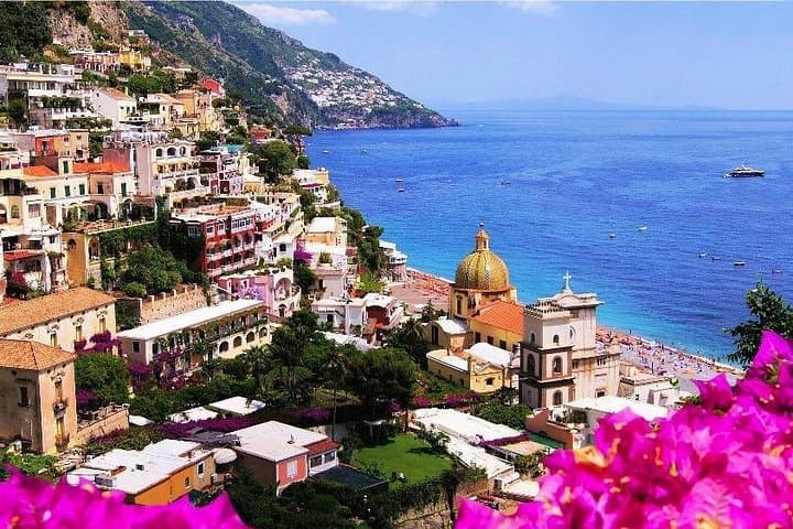 Private Day trip from Rome to Positano and Pompeii with official Guide