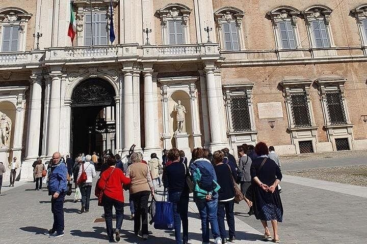 Private Modena old town walking tour