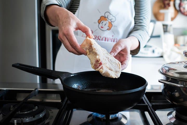 Cesarine: Cooking Class with tasting at Local's Home in Milan