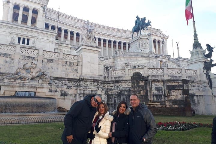 Full Day Best of Rome and the Catacomb - Private tour by car