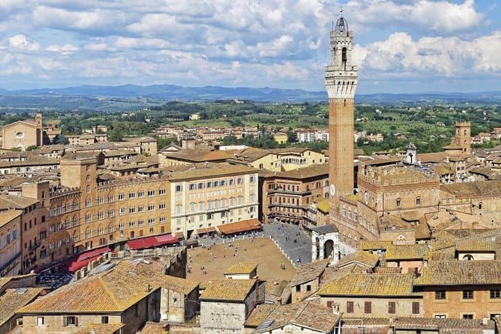 Private Day Trip to Siena and San Gimignano from Rome
