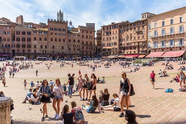 Private Day Trip to Siena and San Gimignano from Rome