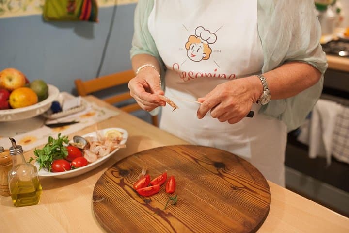 Cesarine: Home Cooking Class & Meal with a Local in Verona