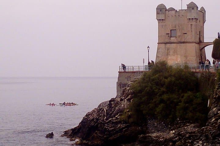 Paddling Genoa secret coast